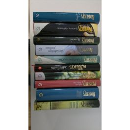 Nora Roberts : Nora Roberts-paketti (x10) : Sydänyö ; Syntinen viattomuus ;  Revontulet ; Jumalainen pahuus ; Julkinen salaisuus ; Kohtalo kuljettaa ;  Huumavan tuoksun huvila ; Savuhuntu ; Tähtien virta ; Firenzen tumma nainen