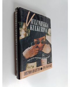 Kirjailijan Heimo Haitto käytetty kirja Viuluniekka kulkurina : Heimo Haiton vaellusvuodet Yhdysvalloissa 1965-76