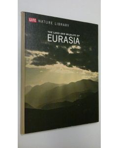 Kirjailijan Francois Bourliere käytetty kirja The Land and Wild-Life of Eurasia