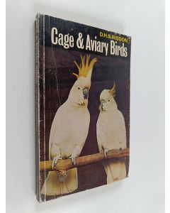 Kirjailijan D. H. S. Risdon käytetty kirja Cage & Aviary Birds