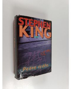 Kirjailijan Stephen King käytetty kirja Pedon sydän