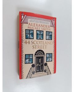 Kirjailijan Alexander McCall Smith käytetty kirja 44 Scotland street