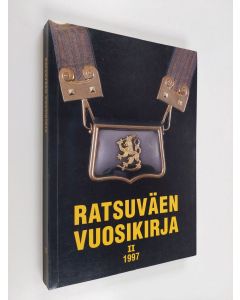 käytetty kirja Ratsuväen vuosikirja 2