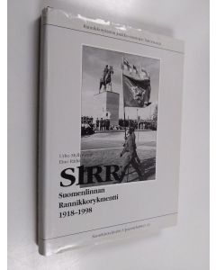 Kirjailijan Urho Myllyniemi käytetty kirja SlRR - Suomenlinnan rannikkorykmentti 1918-1998