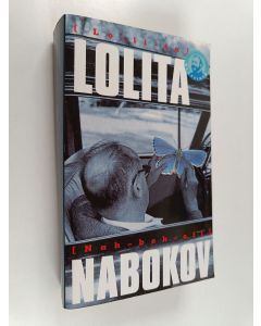 Kirjailijan Vladimir Nabokov käytetty kirja Lolita (Ruotsinkielinen)