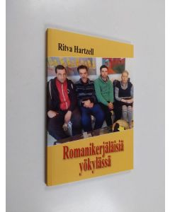 Kirjailijan Ritva Hartzell käytetty kirja Romanikerjäläisiä yökylässä
