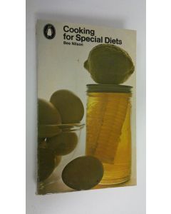 Kirjailijan Bee Nilson käytetty kirja Cooking for special diets