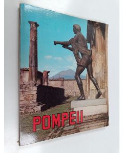 käytetty kirja Pompeii