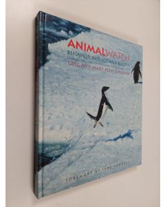 Kirjailijan Greg Dimijian käytetty kirja Animalwatch - Behavior, Biology, and Beauty