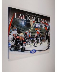 Kirjailijan Jukka Rautio käytetty kirja Laukauksia : SM-liigakausi 2009-2010 kuvina