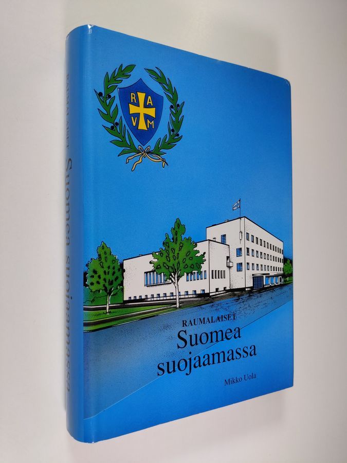 Mikko Uola : Raumalaiset Suomea suojaamassa : Rauman suojeluskunta ja lotat  1917-1944 : Rauman mlk:n suojeluskunta ja lotat 1917-1944 : Raumanlinna oy  1932-1993 : Vakka-Suomen nuorisosäätiö 1944-1994