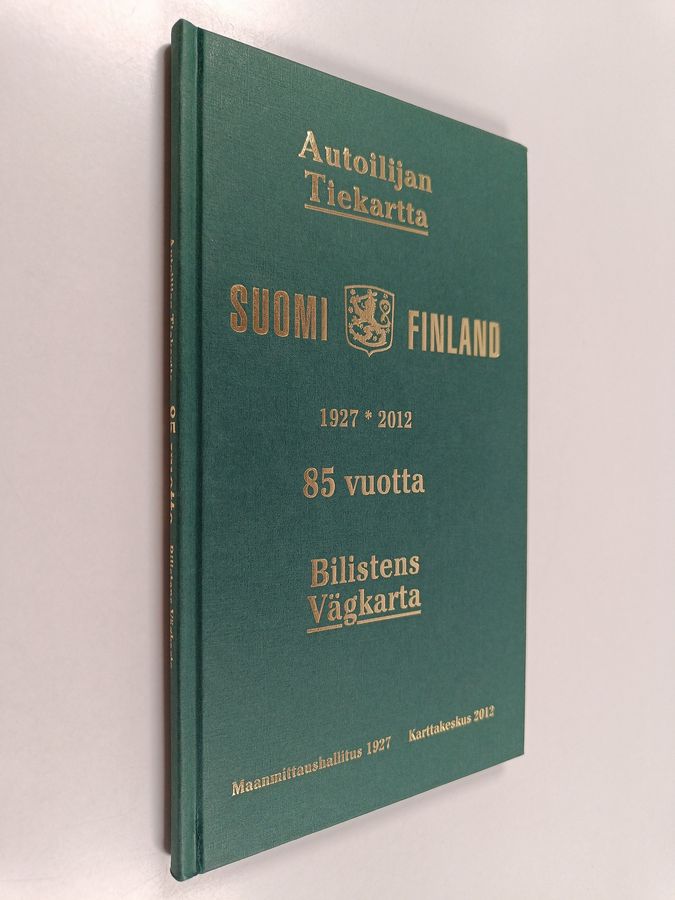 Autoilijan tiekartta Suomi : 85 vuotta, 1927- 2012 = Bilistens vägkarta Finland